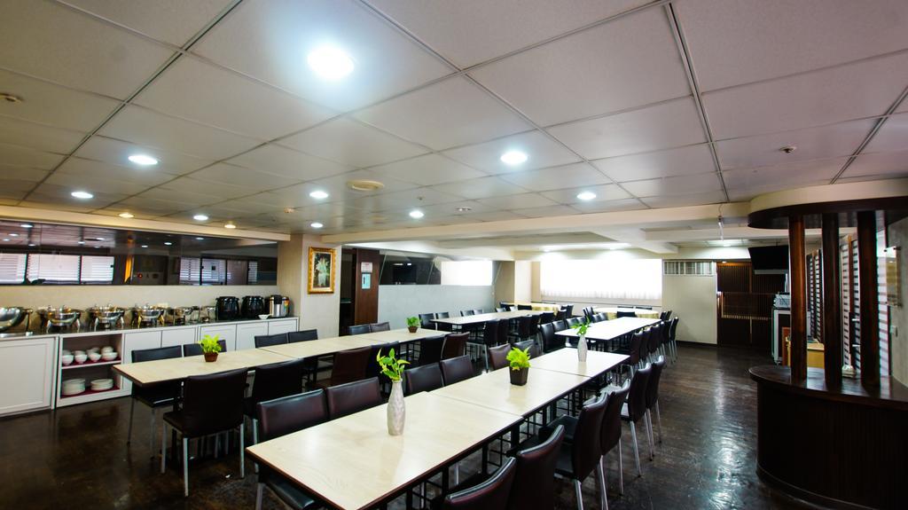 Lincoln Hotel Tainan Extérieur photo