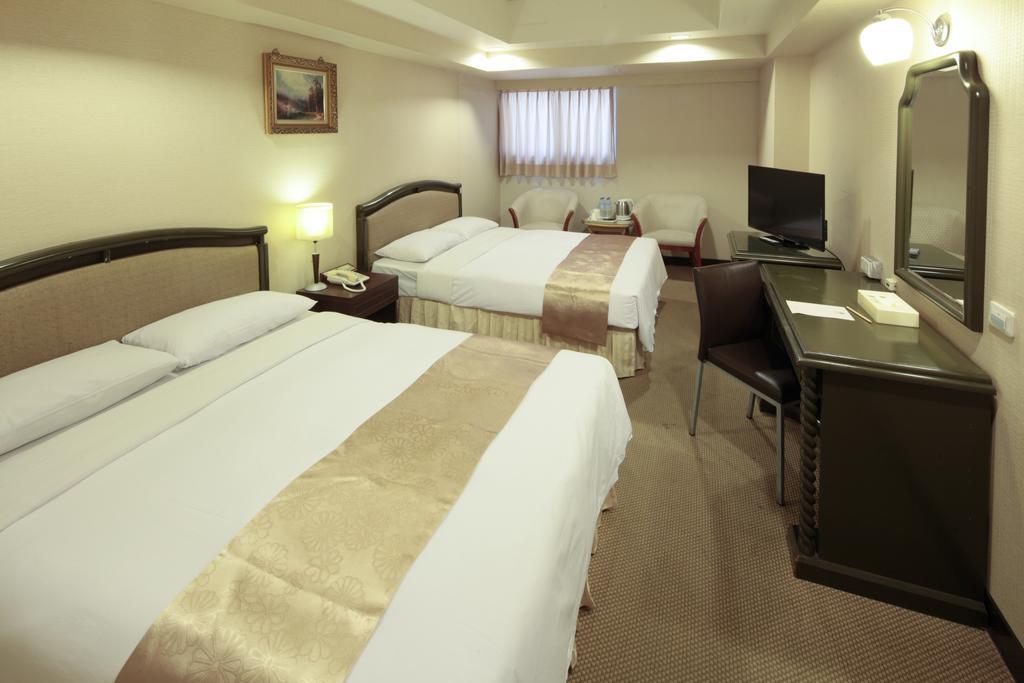 Lincoln Hotel Tainan Chambre photo