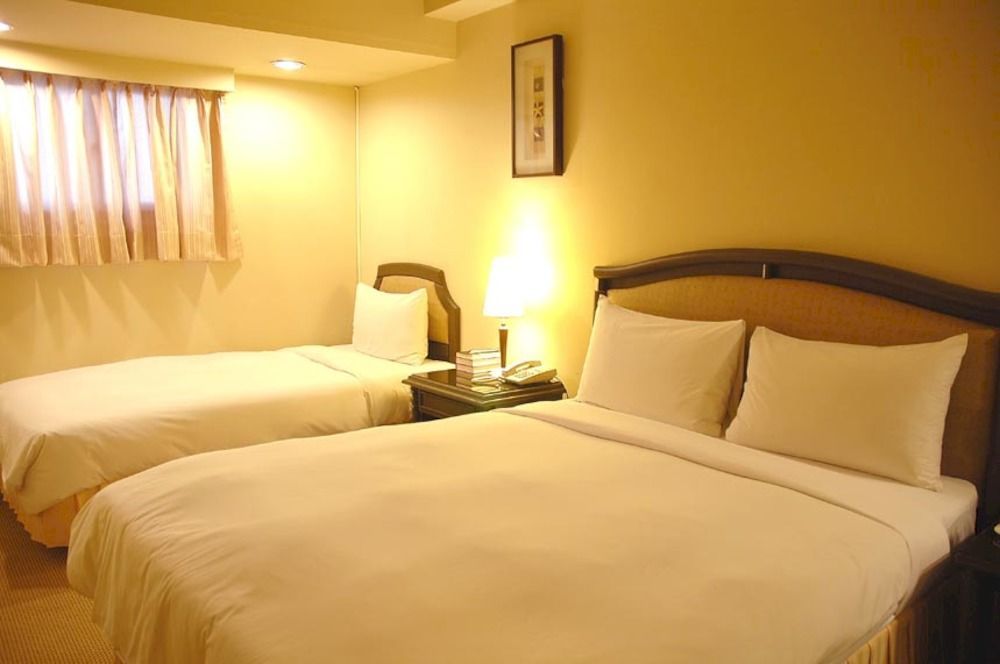 Lincoln Hotel Tainan Extérieur photo
