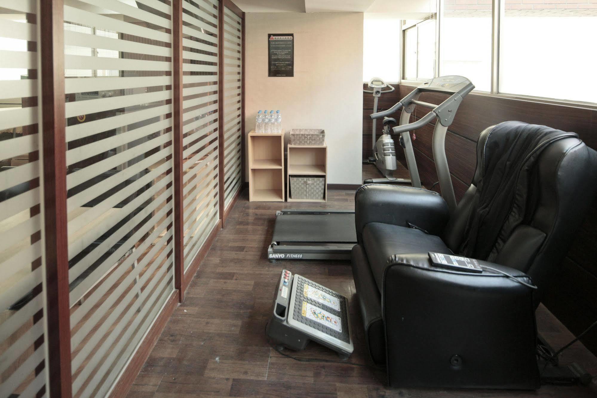 Lincoln Hotel Tainan Extérieur photo