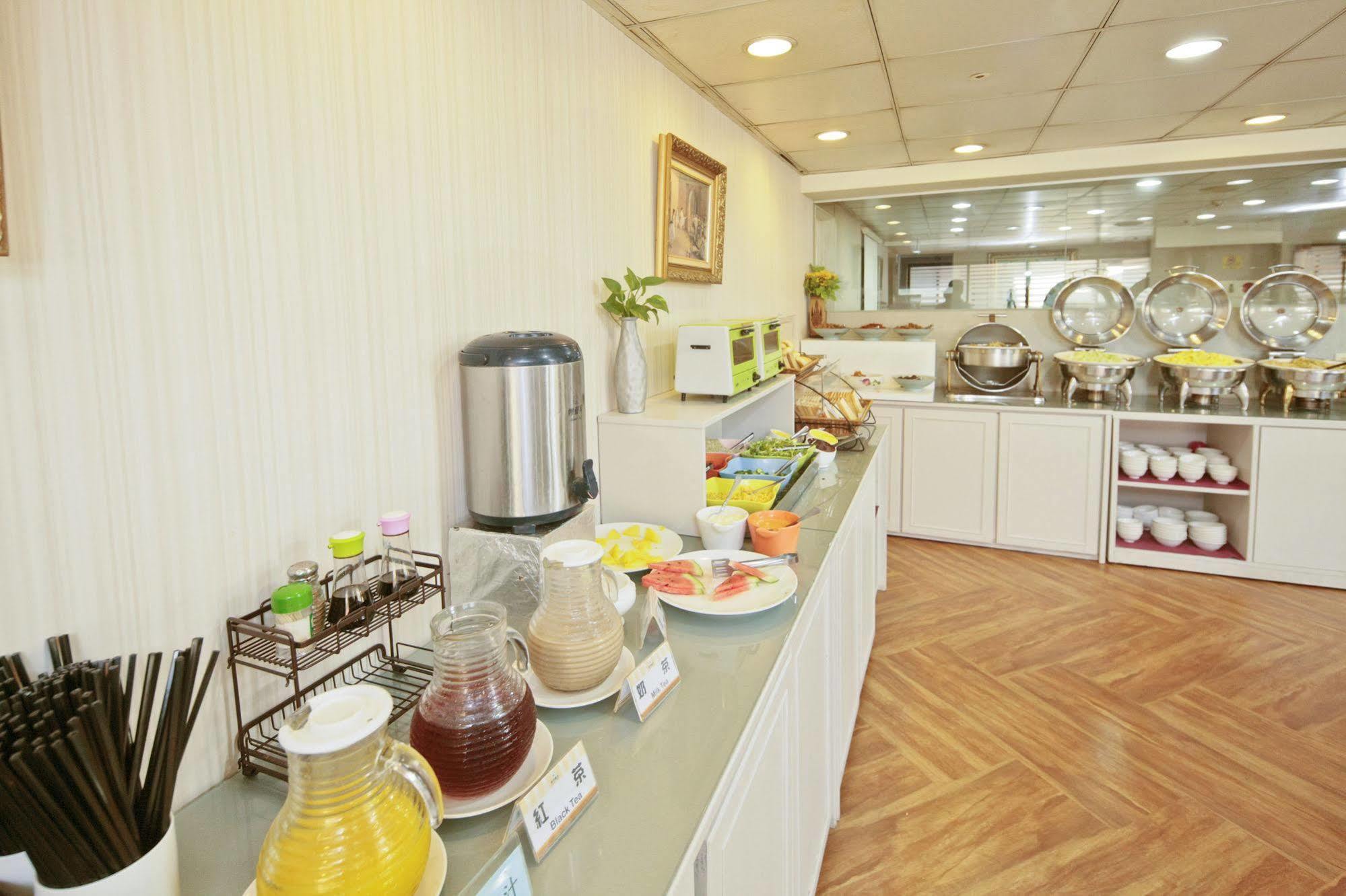 Lincoln Hotel Tainan Extérieur photo